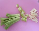 ブロッコリーの茎で☆にんにくスープ作り方1写真