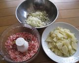 チーズとろ～り豚ひき肉と高菜の和コロッケ作り方1写真