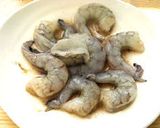 エビとほうれん草の彩り炒め作り方1写真
