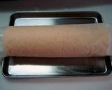 米粉 de ピンクの苺ロールケーキ・。☆作り方10写真
