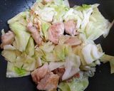 節約簡単夕飯昼食キャベツ鶏もも肉味噌煮丼も肉料理作り方7写真