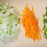 レンジで簡単！塩焼きそば（野菜たっぷり♪）作り方1写真