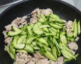 豚肉ときゅうりで中華炒め作り方3写真