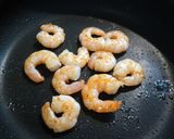 ぱりぷり☆ エビごまマヨピザ作り方1写真