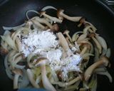 鯖の味噌煮の使い回しで味噌ドリア！！作り方3写真