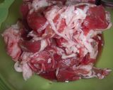 新玉葱と豚肉のオイスター炒め作り方1写真
