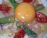 トマトとアスパラの目玉焼きパンケーキ作り方4写真