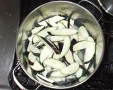 ナスの味噌汁♪簡単キムチ入り作り方3写真