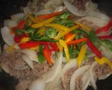 新玉葱と豚肉のオイスター炒め作り方6写真