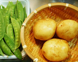 ほくほく☆新じゃが＆絹さやソテー作り方1写真