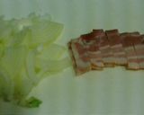 春キャベツとベーコンの味噌汁作り方1写真