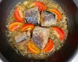 時短🍅サバ缶アレンジ🌿トマトアヒージョ🧄作り方3写真