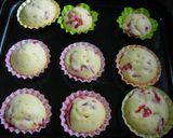 子供のおやつ　いちごみるくカップケーキ作り方6写真