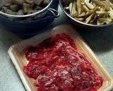 ごぼうと牛肉とこんにゃくの甘辛煮作り方1写真