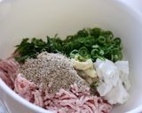 青しそ香る！豆腐と鶏挽肉のつくねバーグ作り方2写真