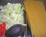 アボカドとキャベツの柚子こしょうパスタ作り方1写真
