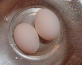 ヘルシー！やわらか温泉卵とろろ！作り方1写真