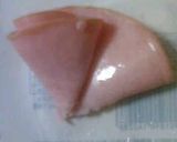 簡単!お弁当やサラダに♪ハムでバラ♪作り方1写真