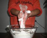 不思議な食感！ブラジルのタピオカクレープ作り方1写真