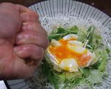 三種の緑黄野菜と半熟卵の巣ごもりサラダ作り方11写真