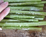 ダシがじゅわ～☆ふきと油揚げの含め煮☆作り方1写真
