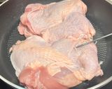 簡単メイン♡鶏ももの酒蒸し照り焼きチキン作り方1写真