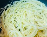 餃子パスタ●餃子＆ペペロンチーニ風パスタ作り方1写真