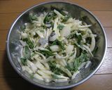 海老とセロリの葉と新玉ねぎのかき揚げ作り方3写真