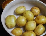 新じゃがのオイル焼き♫*。♡作り方1写真