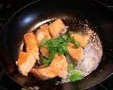 甘塩鮭ソテー・シソバター風味作り方6写真