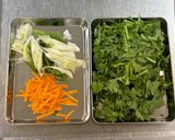春菊の肉味噌炒め作り方1写真