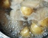 ご飯がすすむ〜♪新じゃがと手羽先の甘辛煮作り方4写真