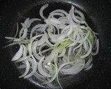 たっぷりきのこと新たまねぎの簡単パスタ作り方3写真