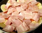新じゃが・トマト・ベーコンの重ね蒸し焼き作り方4写真