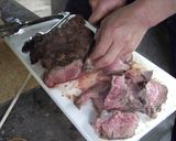 バーベキューで　ブロック肉を焼く作り方4写真