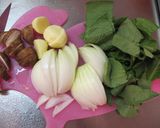 野菜たっぷり♪手羽元の煮物（甘口）作り方1写真