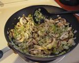ﾍﾙｼｰ新たまねぎのミートソースパスタ風作り方4写真