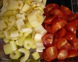 トマト＆セロリ＆牛肉のクミン炒め作り方1写真