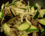 夏野菜de☆スタミナ丼☆　焼肉のタレで～作り方3写真
