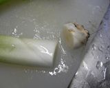 うるいとツナの胡麻味噌マヨ和え作り方1写真