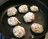 余ったドライカレーで♪ふんわりハンバーグ作り方3写真