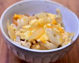 朝食にも簡単！とろけるたまごとちくわ丼作り方7写真