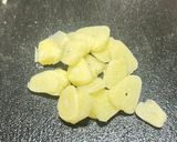 🥔 豚肉とじゃがいもの甘辛ガーリック炒め作り方1写真
