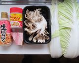 舞茸ベーコン白菜のニンニクオリーブ油の炒めパスタ作り方1写真
