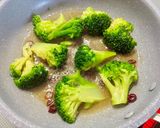 ブロッコリー♡ペペロンチーノ風♡蕎麦〜作り方4写真