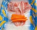 豚ロースで巻くだけ♪にんじん細切り肉巻き作り方3写真