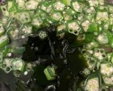 簡単副菜♪オクラとワカメの梅おかか和え作り方1写真