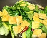 簡単：小松菜と油揚げの炒め物作り方2写真