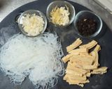 豚挽き肉と湯葉と春雨の炒めもの麻婆ソース作り方3写真