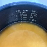 コンビーフとコーンの醤油コンソメ炊き込みご飯作り方2写真